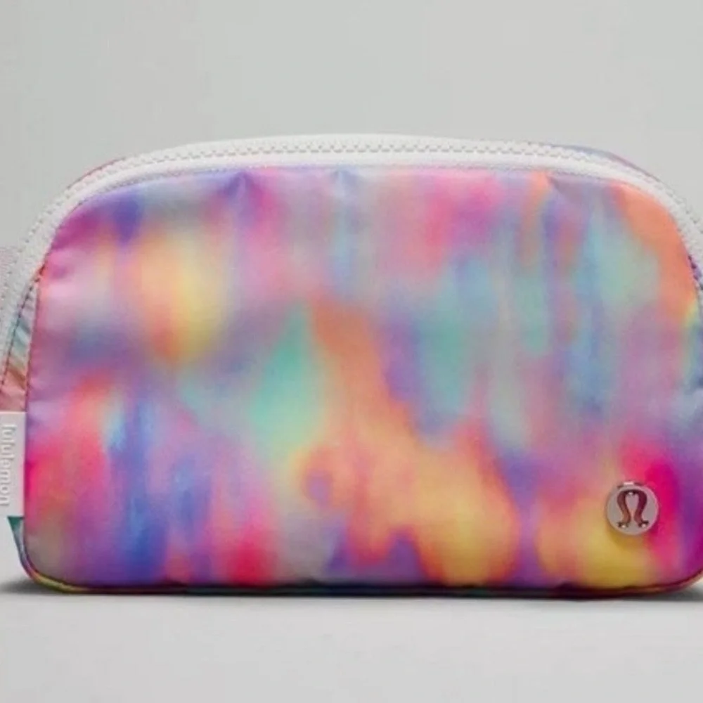 NWT SOLDOUT SUMMER EDITION LULULEMON EVERYWHERE BELT BAG 1L TIE DYE NEON - Picture 1 of 4